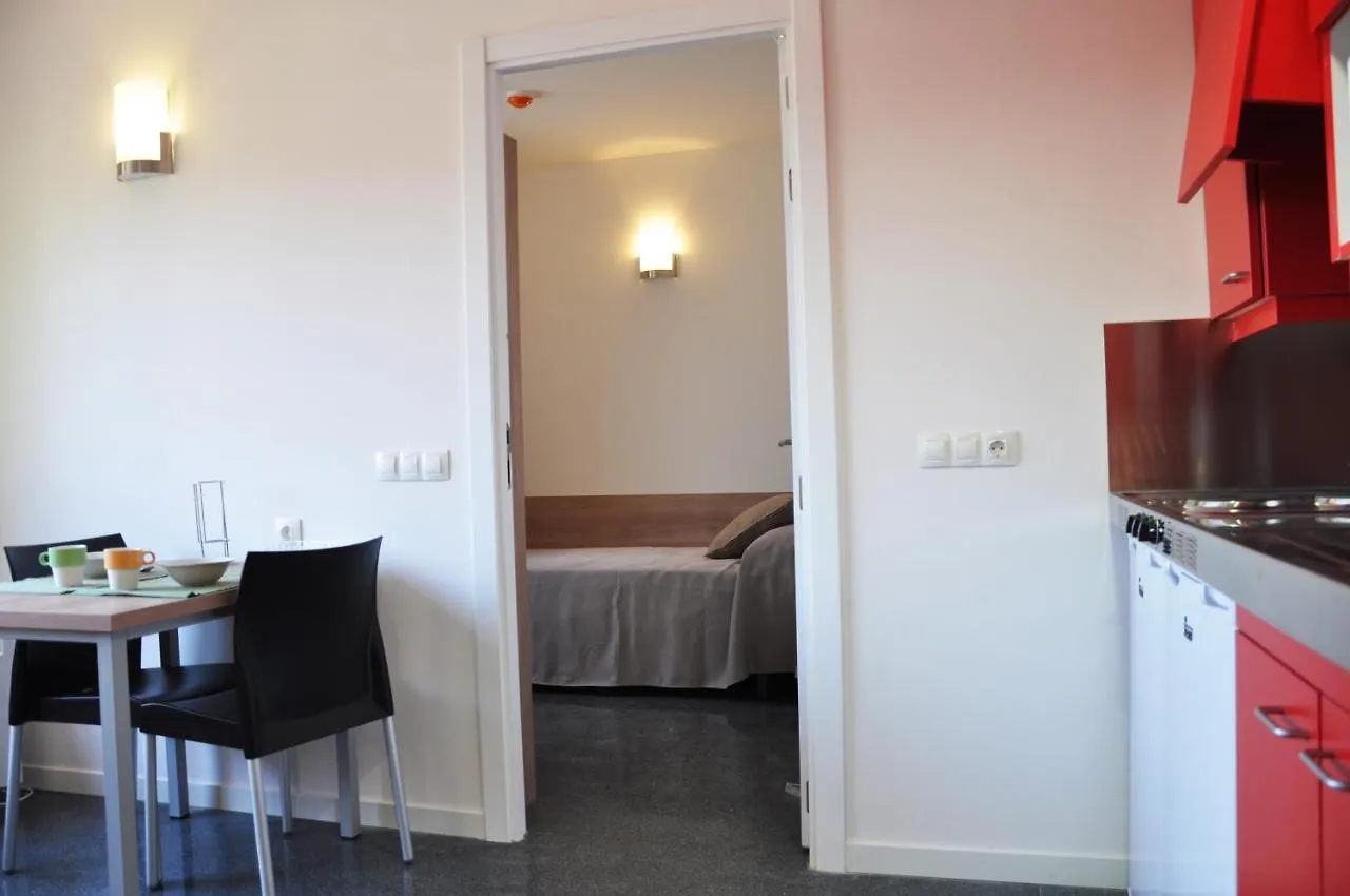Hostel Alojamientos Universitarios Resa Hipatia Terrassa